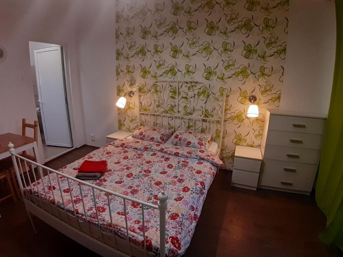 Romantic Calm Apartments Piata Universitate Bukurešť Exteriér fotografie